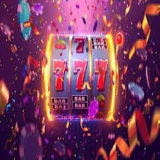 Pemain mengakses paten33 dari smartphone dengan tampilan slot online dan sportsbook yang optimal di layar kecil